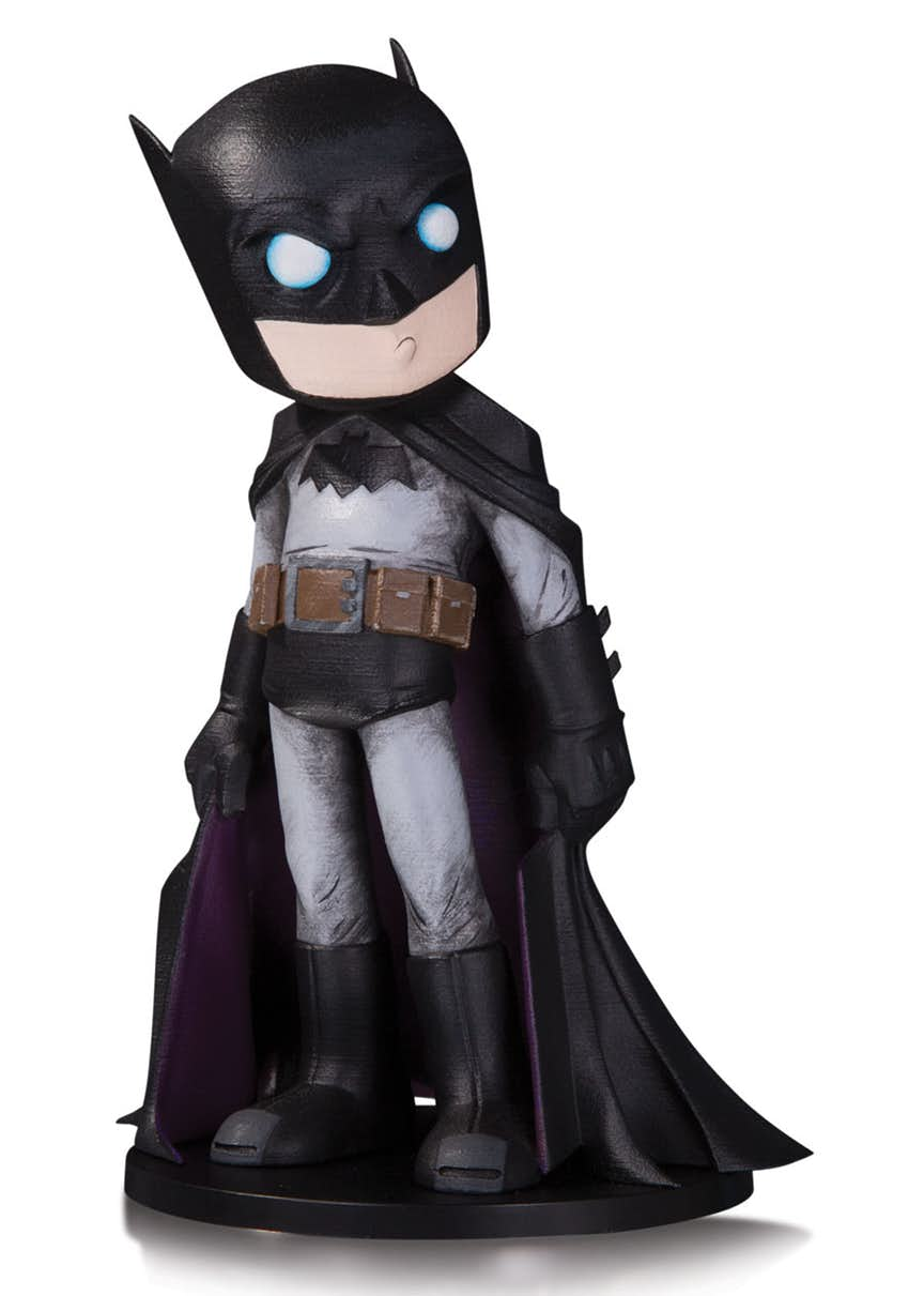 DC ARTISTS ALLEY: BATMAN BY CHRIS UMINGA DESIGNER VINYL FIGURE