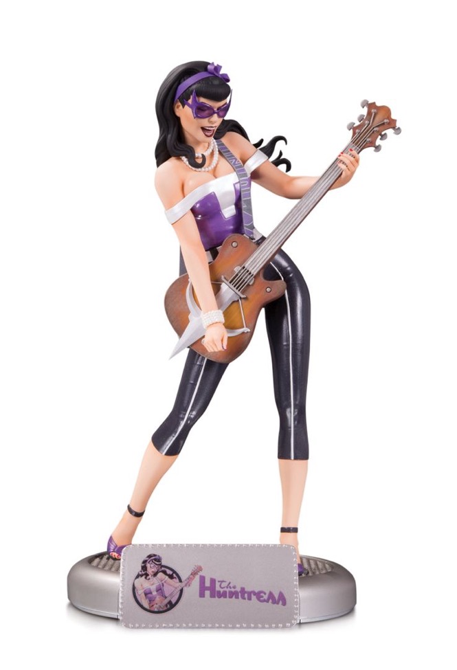 DC Bombshells Huntress Statue